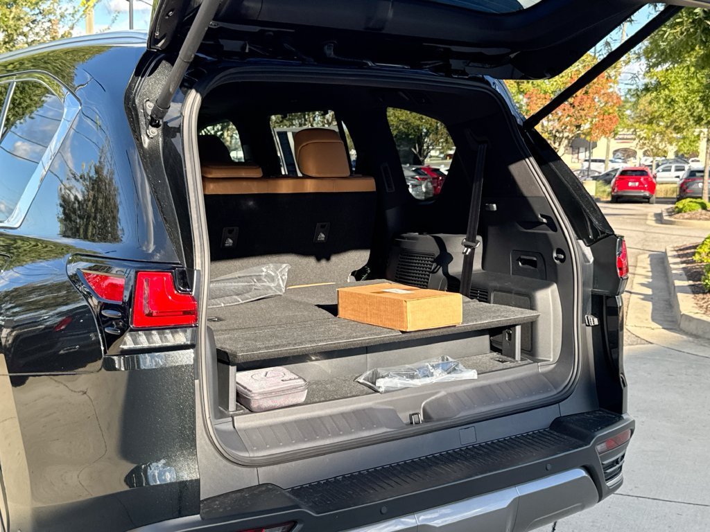 New 2026 Lexus LX 700h Luxury AWD/4WD image 34