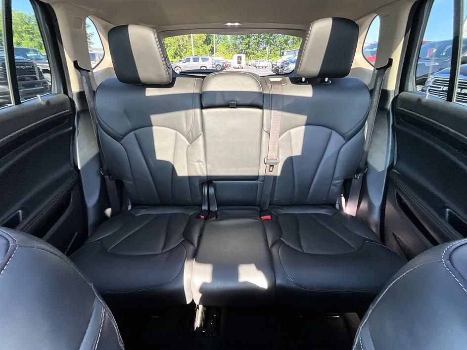 Used 2017 Buick Envision Essence AWD/4WD image 31