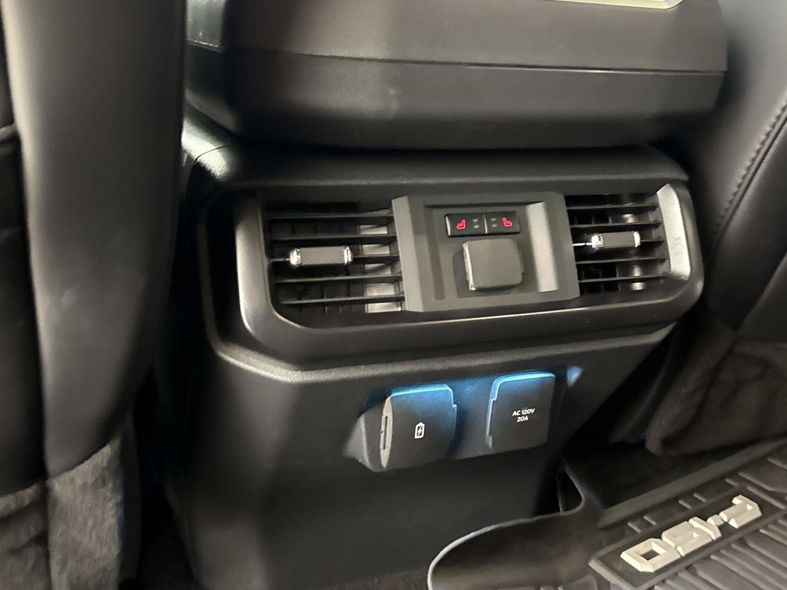 Used 2025 Ford F150 Raptor AWD/4WD image 13
