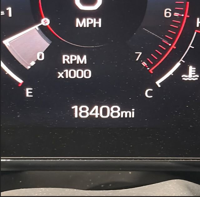 Used 2025 GMC Yukon XL Denali image 19