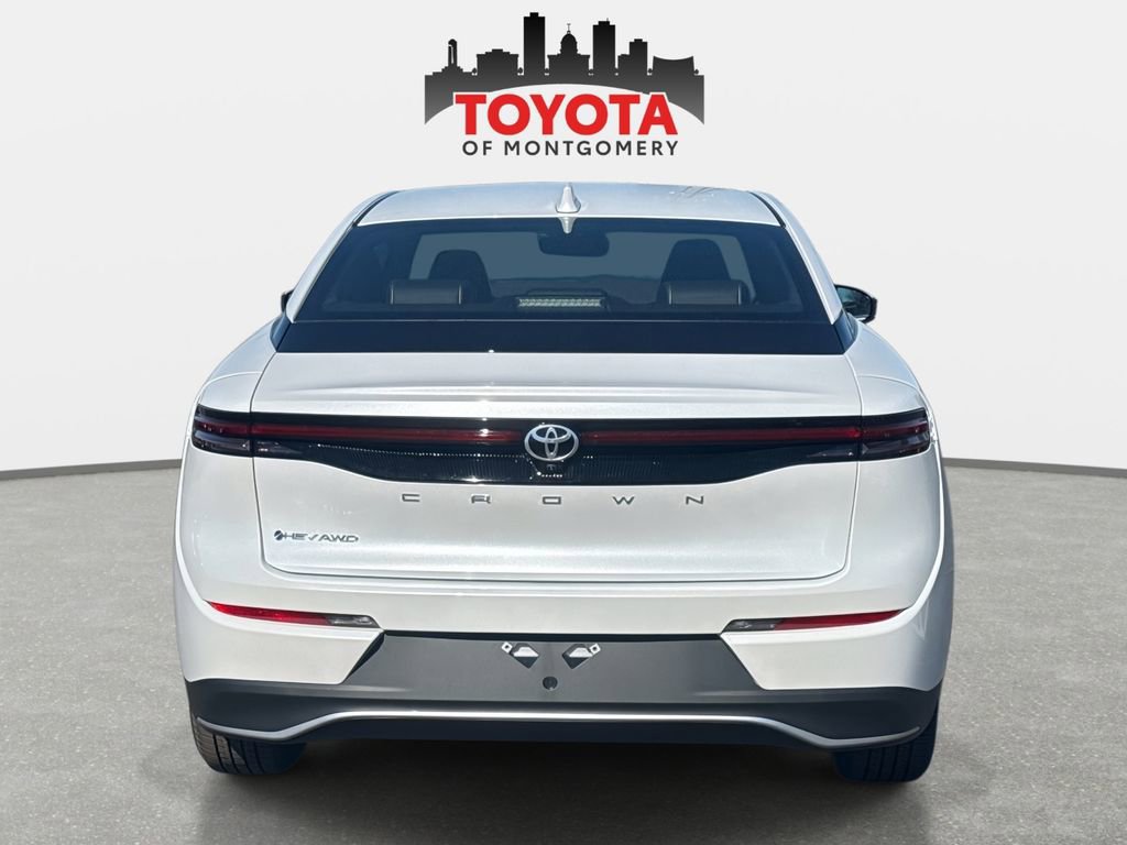 New 2026 Toyota Crown XLE image 4