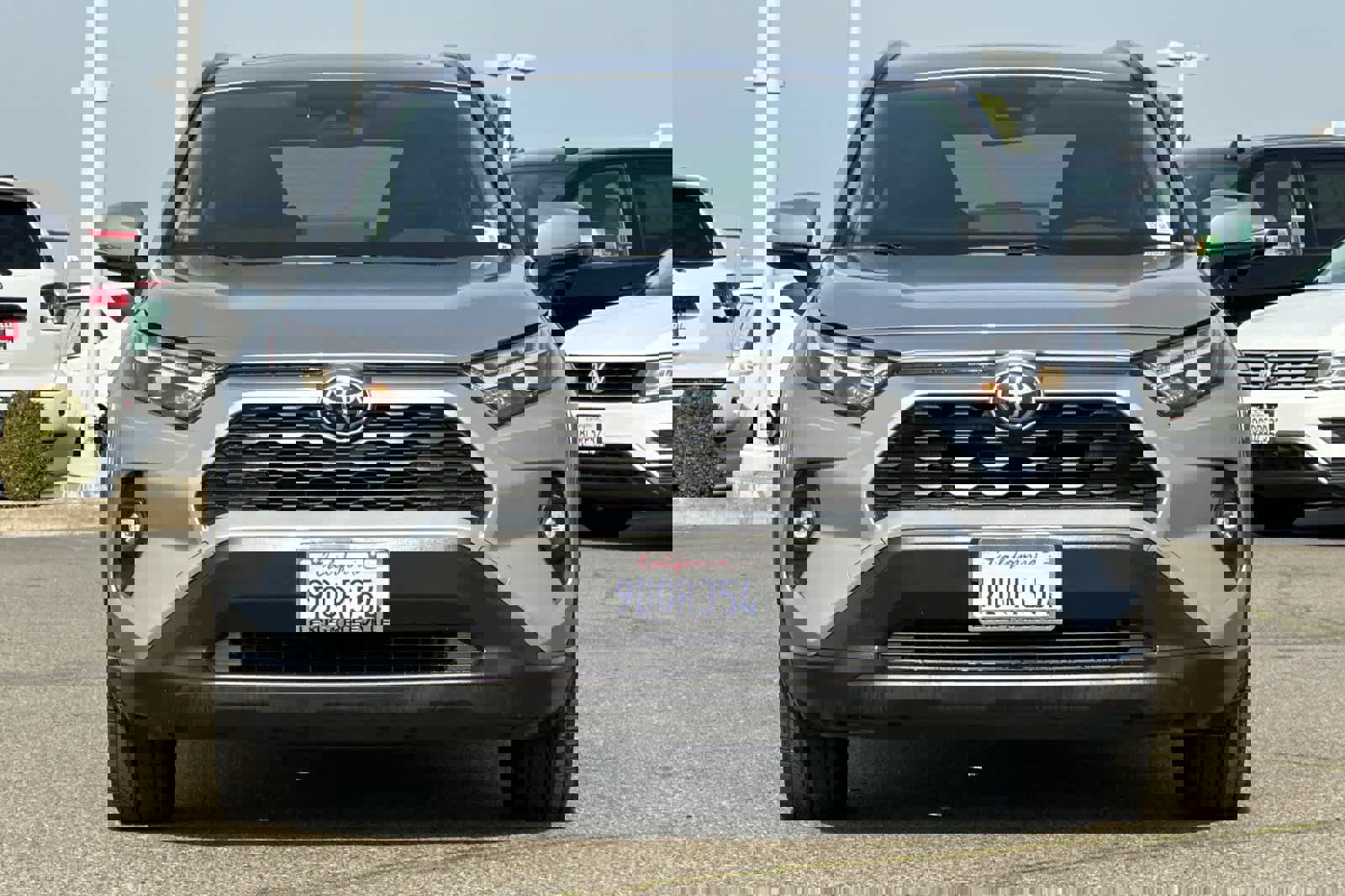 Used 2023 Toyota RAV4 XLE Premium image 10