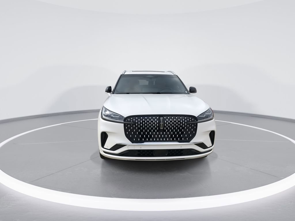 Used 2025 Lincoln Aviator Black Label AWD/4WD image 3