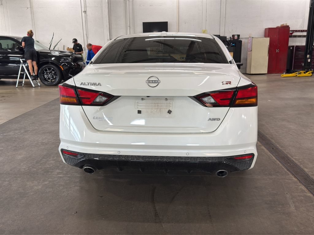 Used 2024 Nissan Altima 2.5 SR w/ SR Premium Package AWD/4WD image 5