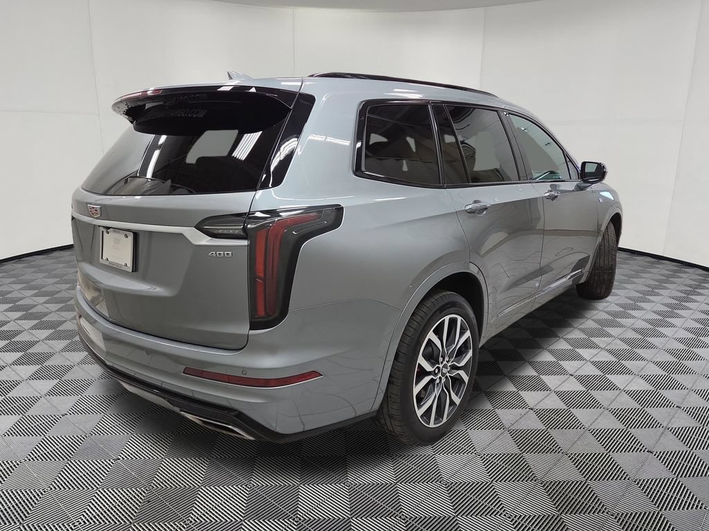 Used 2023 Cadillac XT6 Sport AWD/4WD image 4