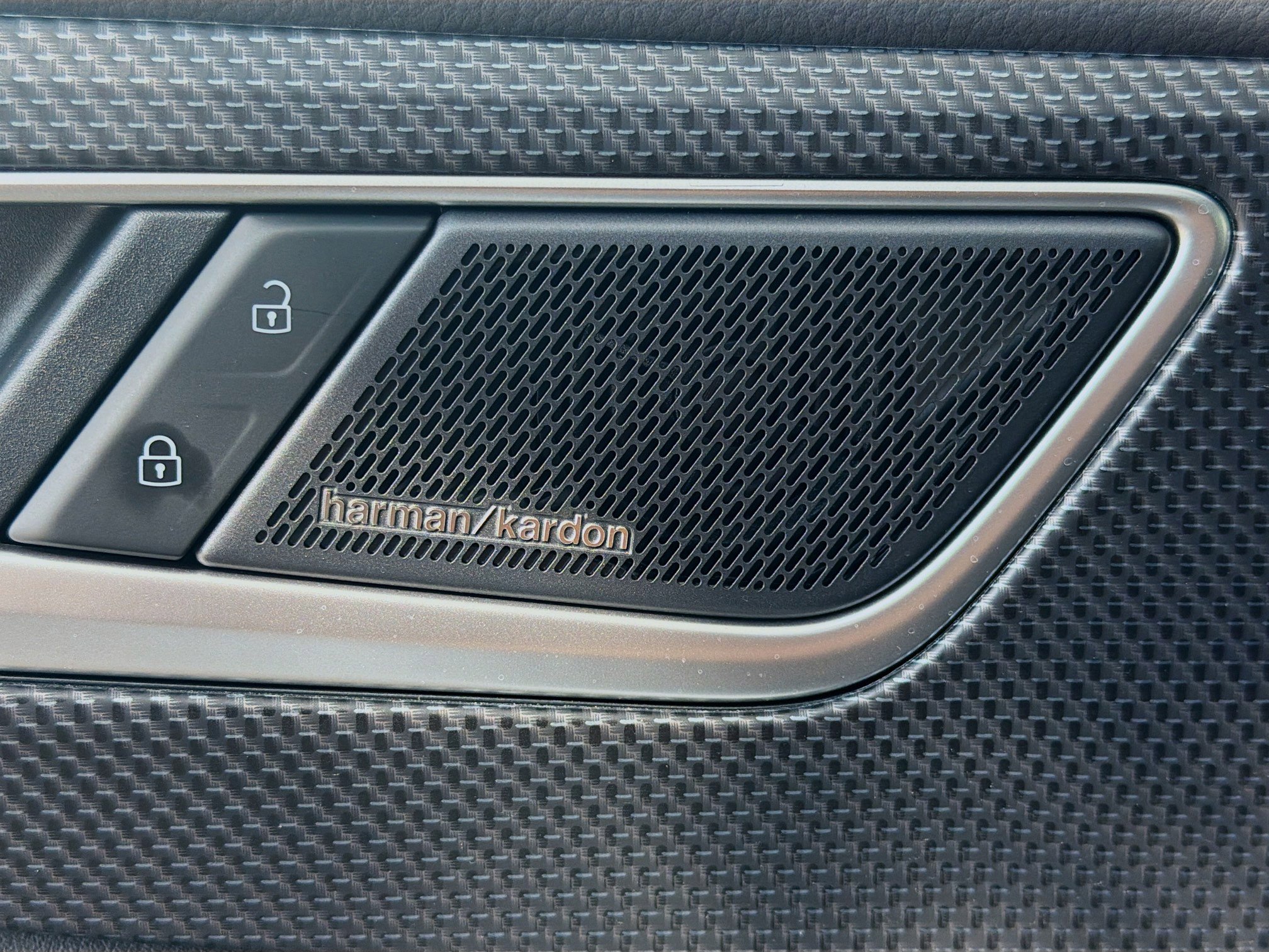 New 2026 Volkswagen Atlas Cross Sport SEL Premium R-Line image 24