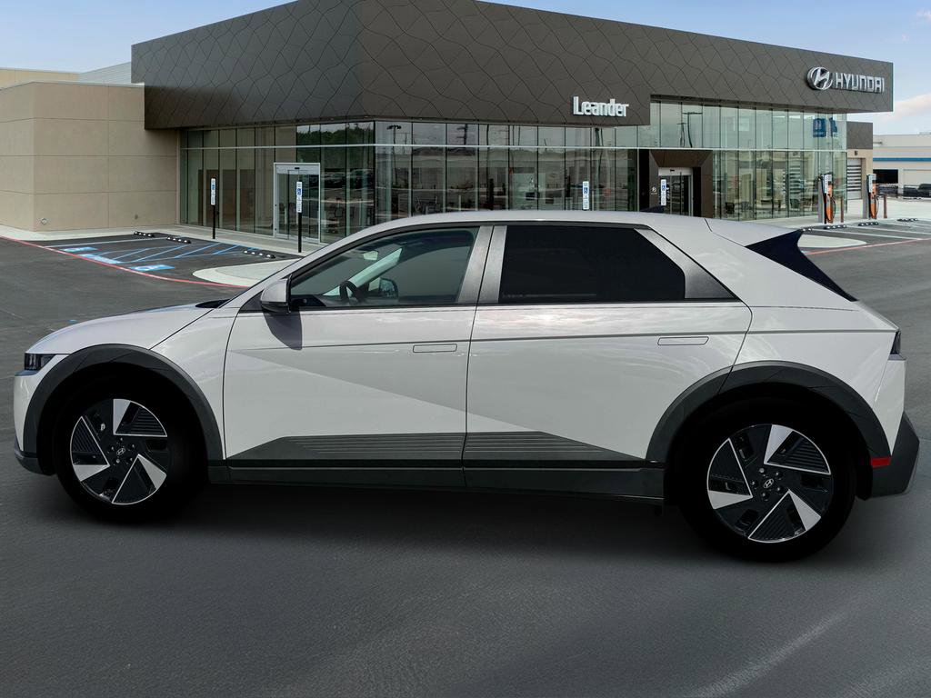 New 2026 Hyundai Ioniq 5 SE RWD image 3