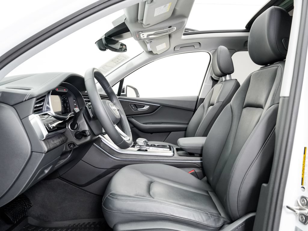 Used 2023 Audi Q7 3.0T Prestige w/ Prestige Package AWD/4WD image 6