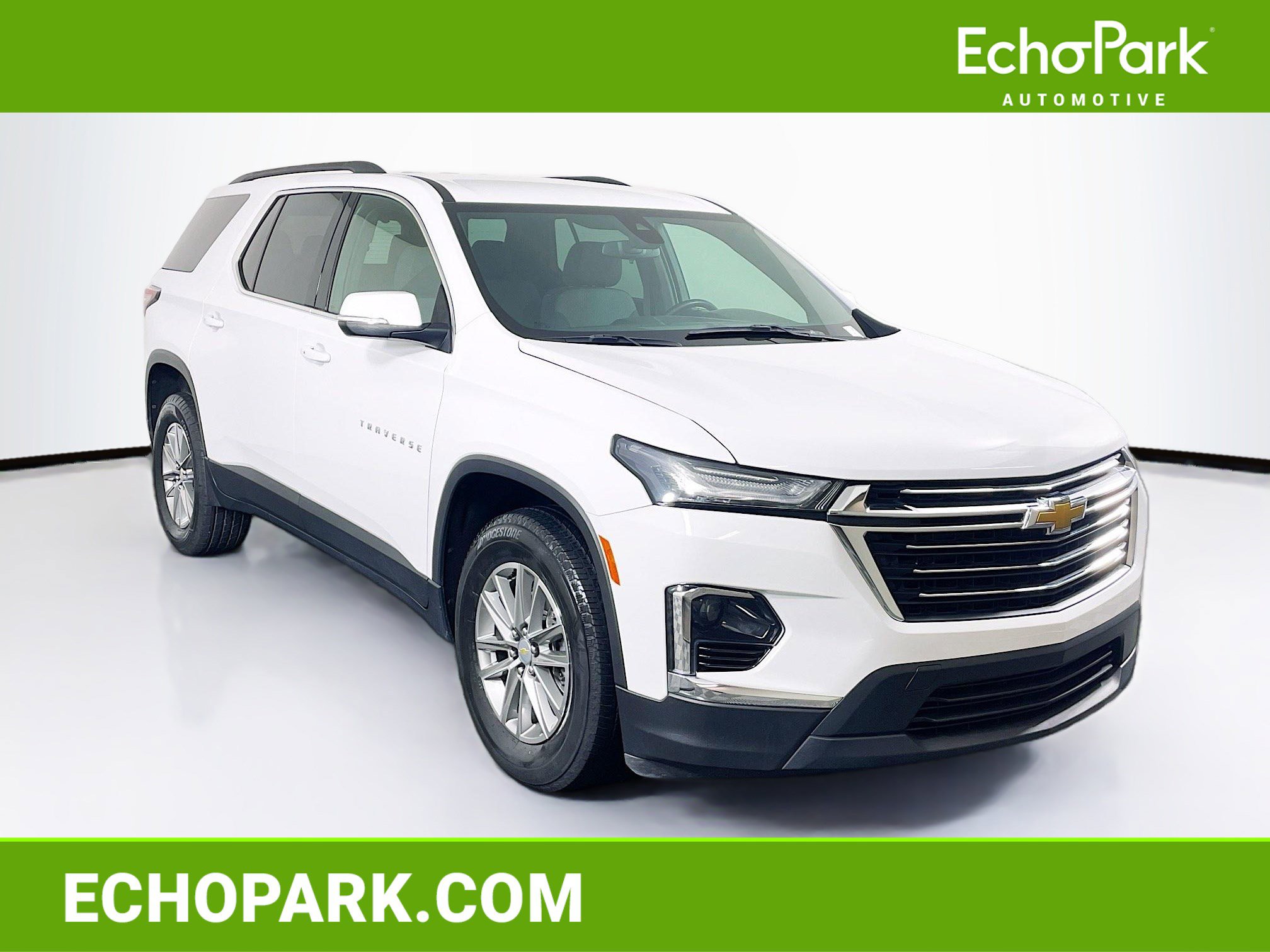 Used 2023 Chevrolet Traverse LT