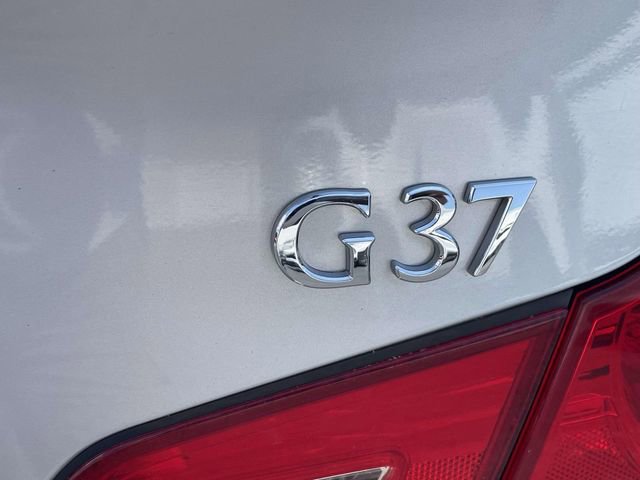 Used 2013 INFINITI G37 Journey w/ Premium Pkg image 9