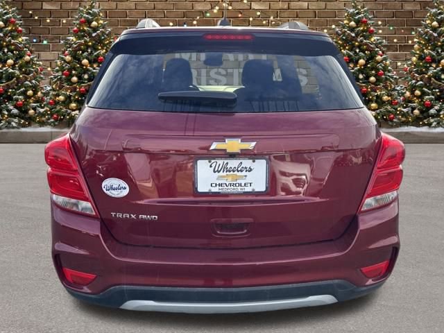 Used 2022 Chevrolet Trax LT w/ LT Convenience Package image 4