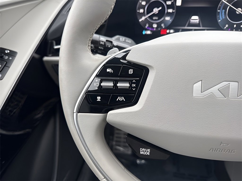 Used 2023 Kia Niro Wave w/ Wave Preserve Package image 15
