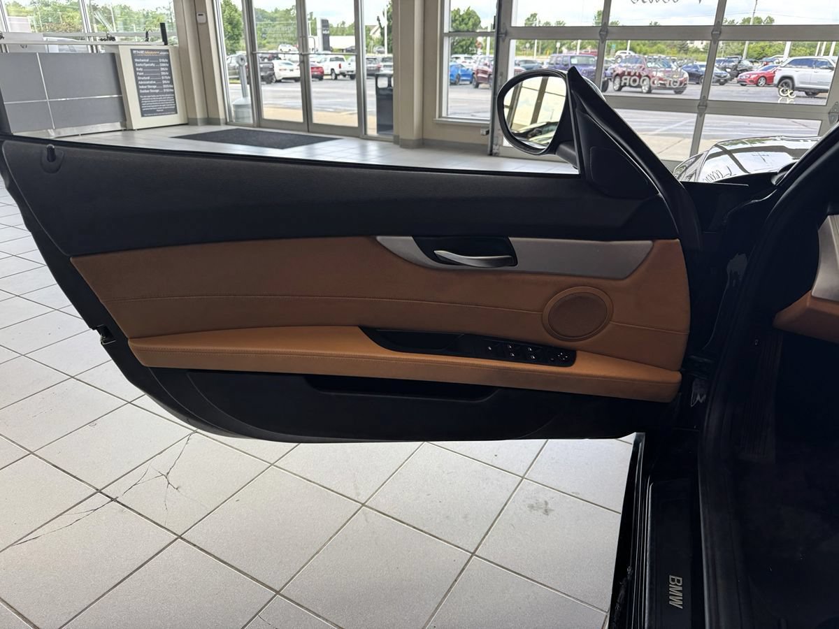 Used 2015 BMW Z4 sDrive28i RWD image 13