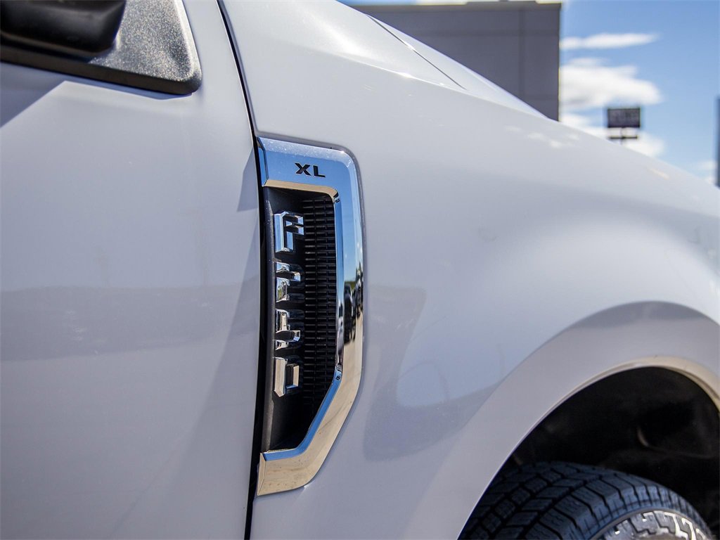 Used 2022 Ford F250 XL w/ Power Equipment Group image 13