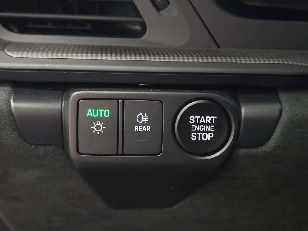 Certified 2025 Porsche 911 Carrera 4 GTS image 33