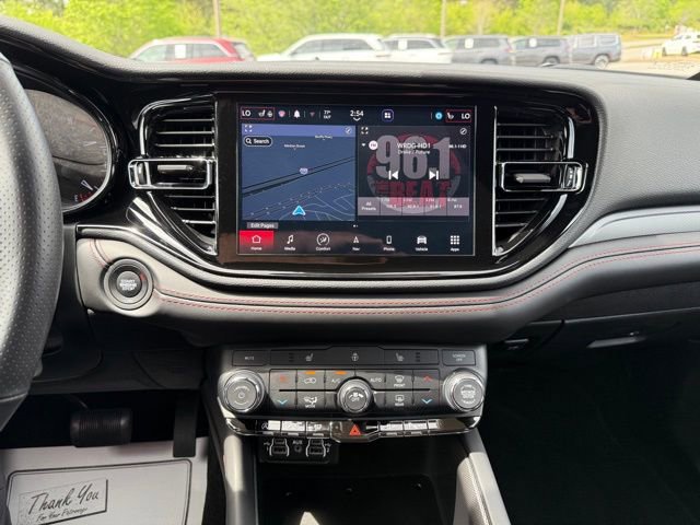 Used 2025 Dodge Durango GT AWD/4WD image 17