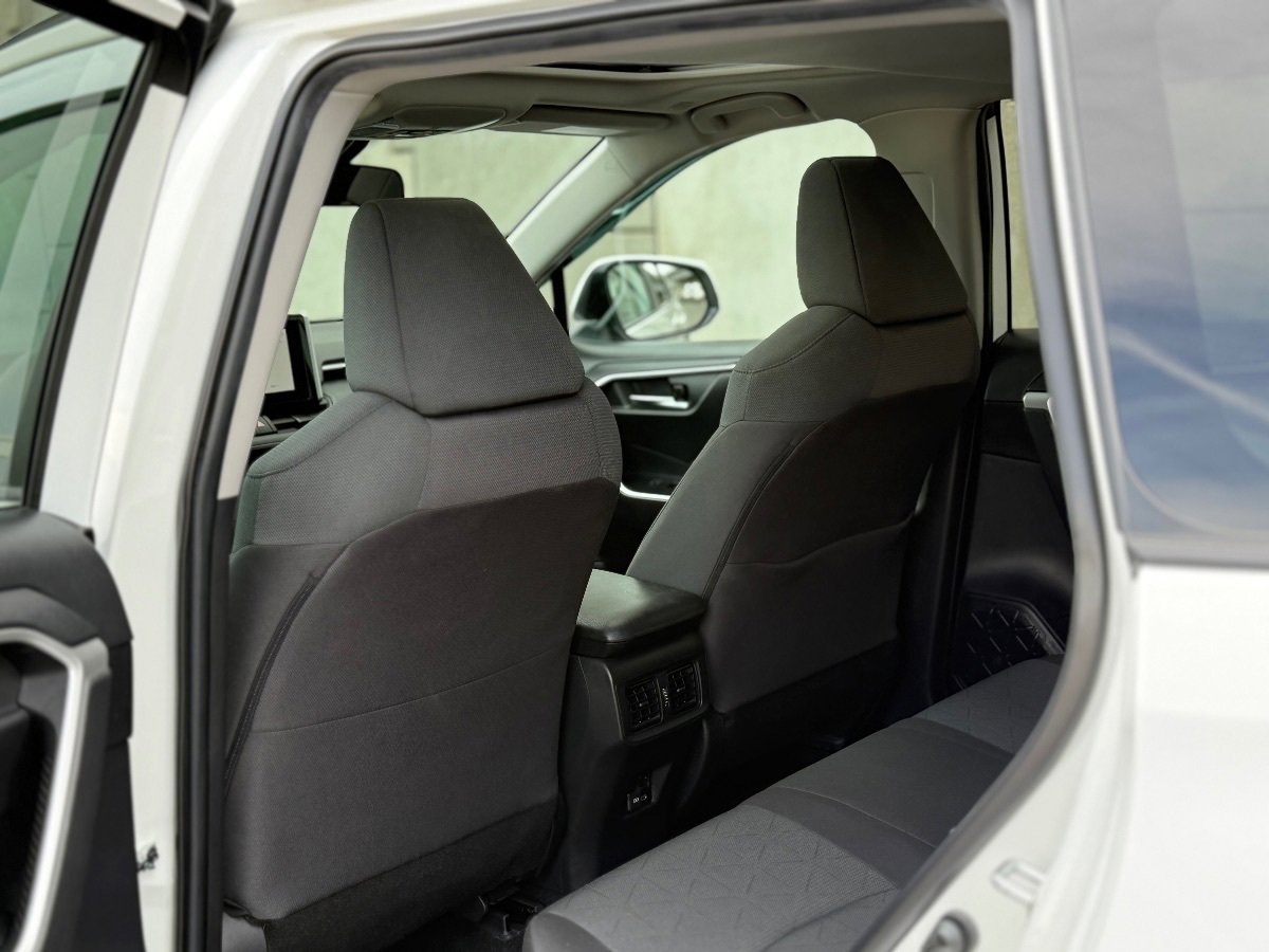 Used 2023 Toyota RAV4 XLE w/ Convenience Package AWD/4WD image 34