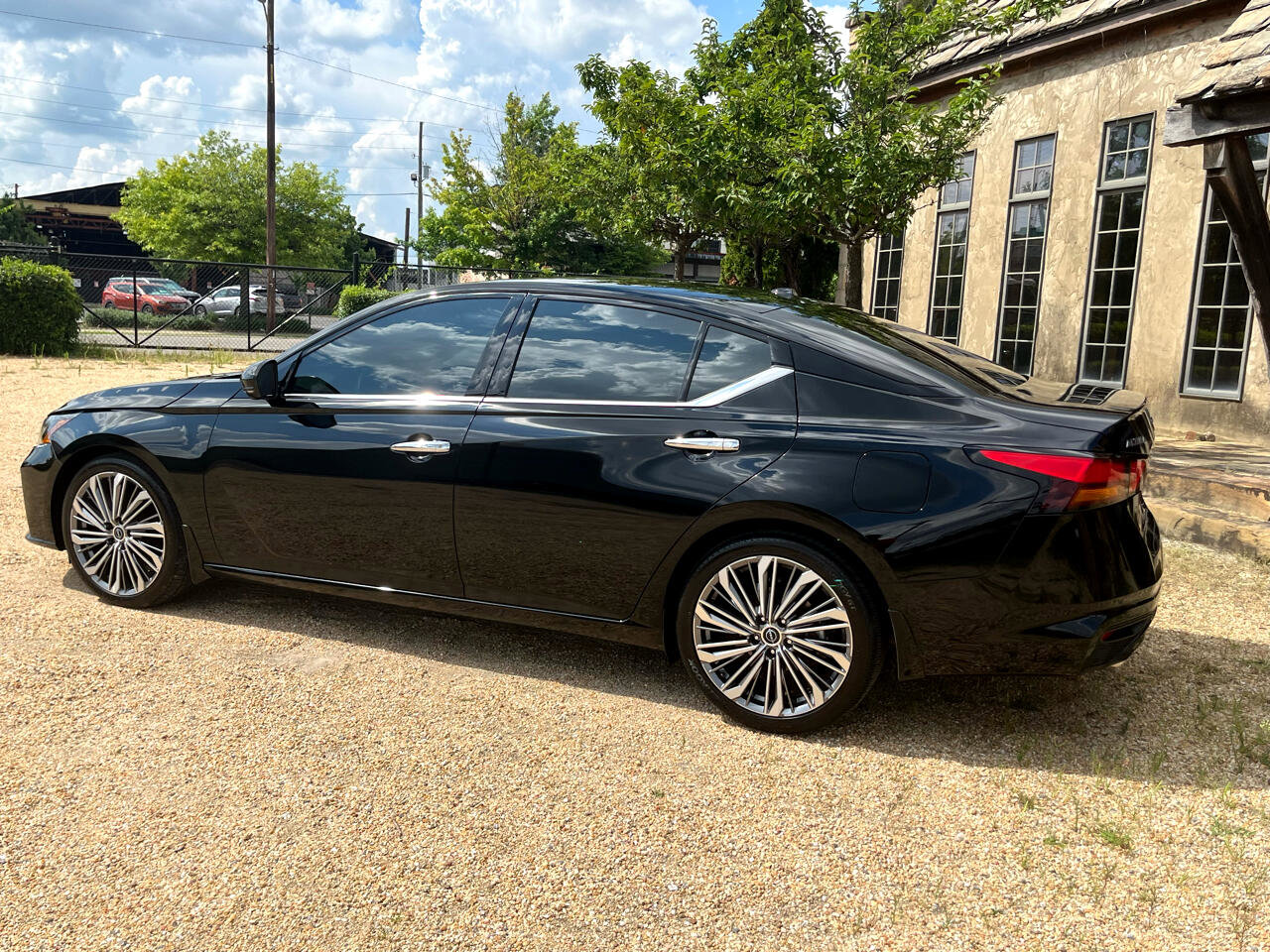 Used 2024 Nissan Altima 2.5 SL image 7