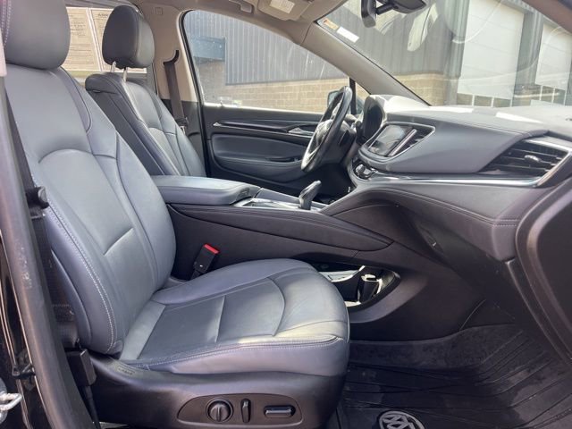 Used 2020 Buick Enclave Essence w/ Sport Touring Edition image 11