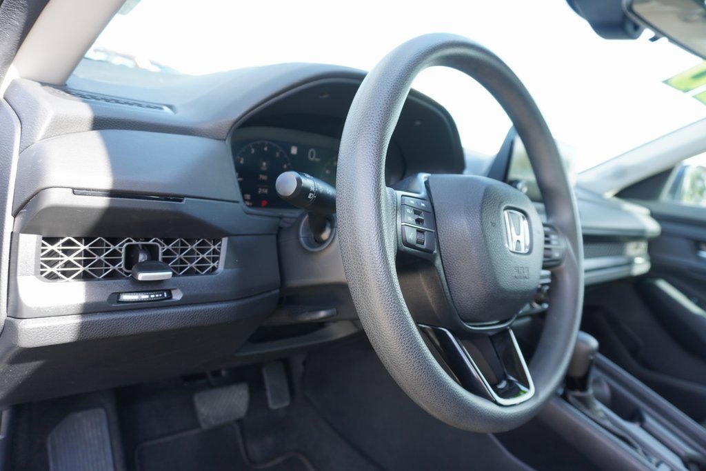 Used 2023 Honda Accord EX image 14