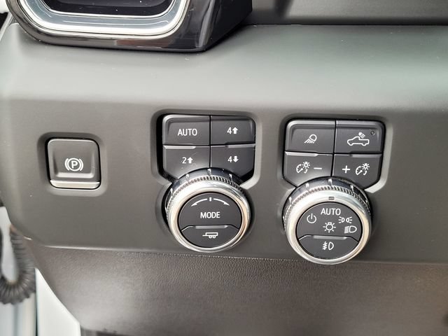Used 2024 GMC Sierra 3500 Denali Ultimate AWD/4WD image 16