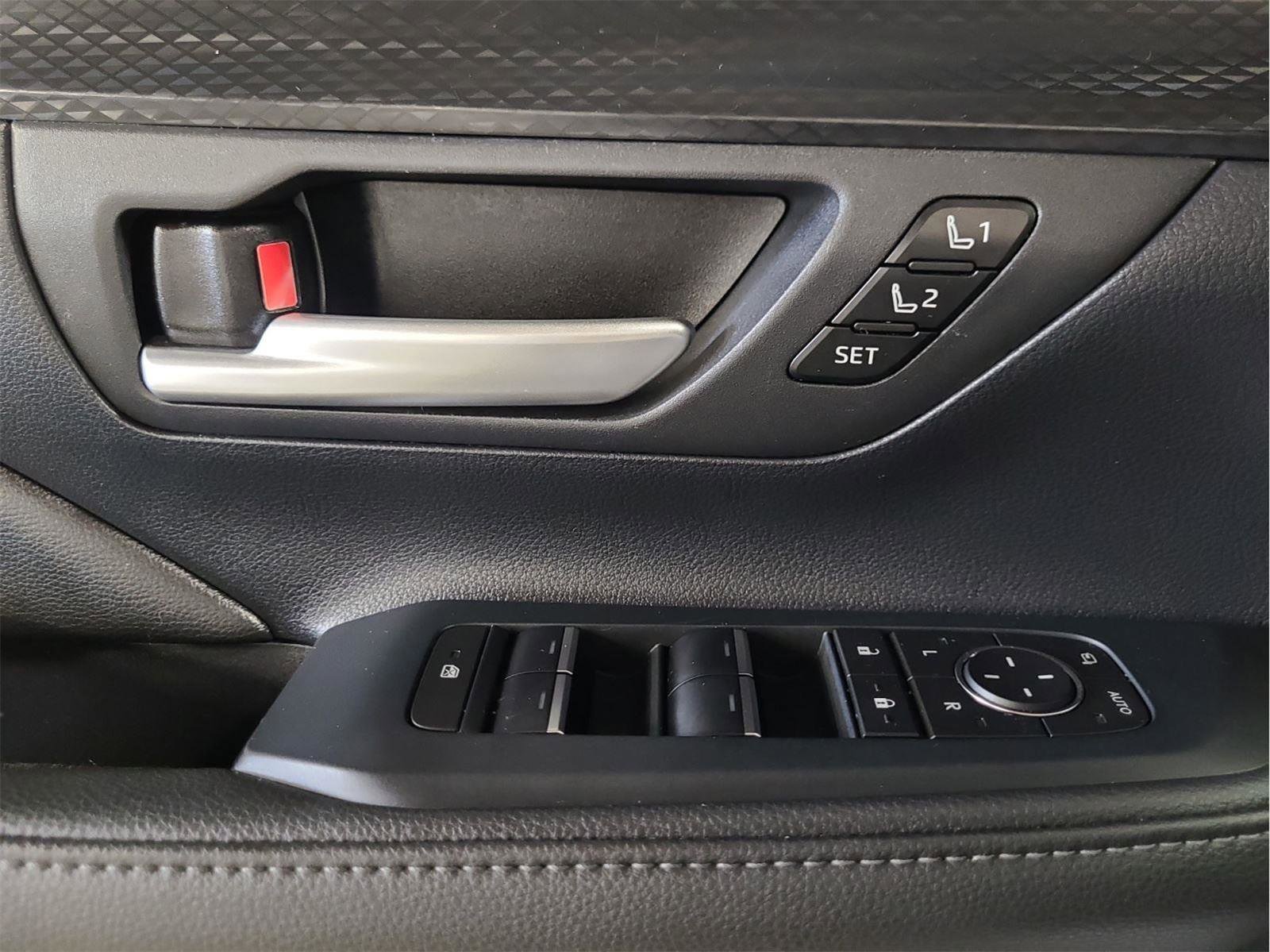 Used 2024 Toyota Grand Highlander MAX Platinum image 29