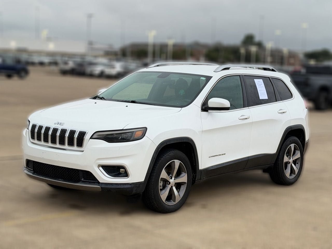 Used 2019 Jeep Cherokee Limited AWD/4WD image 3