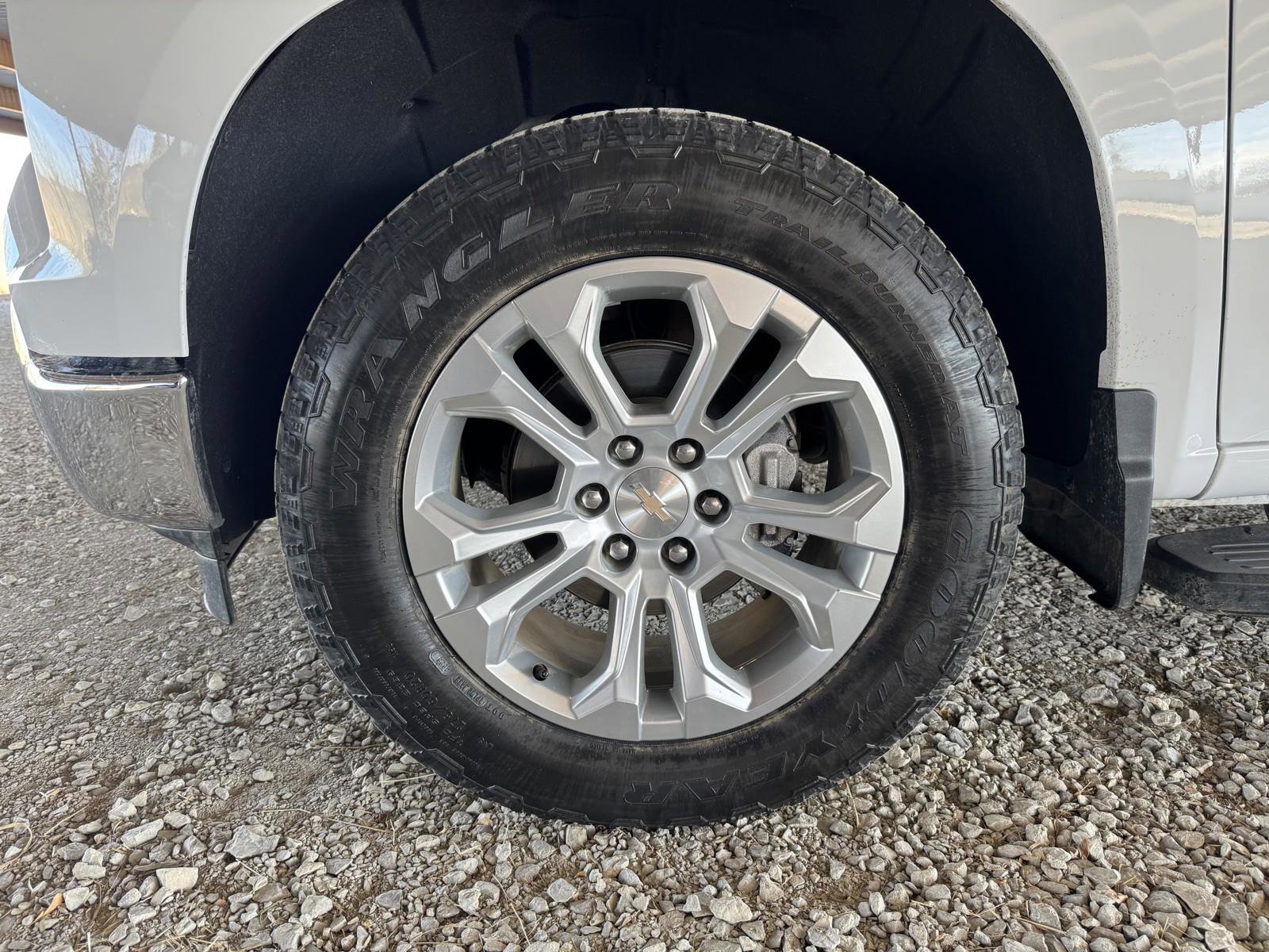 Used 2024 Chevrolet Silverado 1500 LTZ image 42