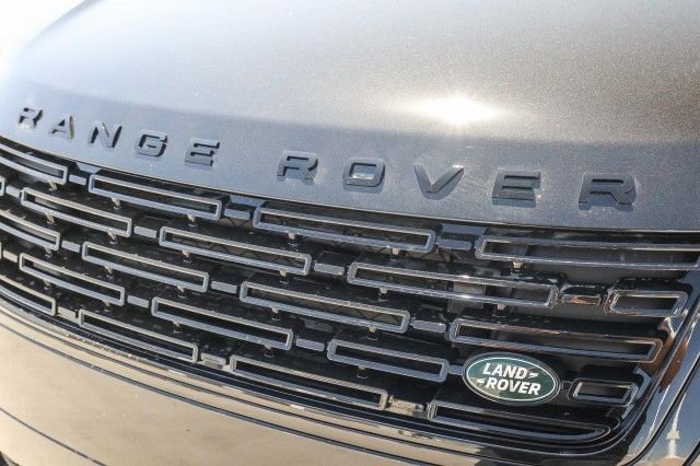 New 2026 Land Rover Range Rover Velar Dynamic SE image 11