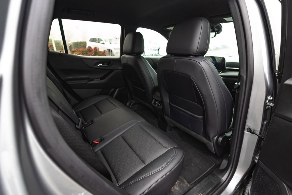 New 2026 Chevrolet Equinox LT w/ Convenience Package II image 32