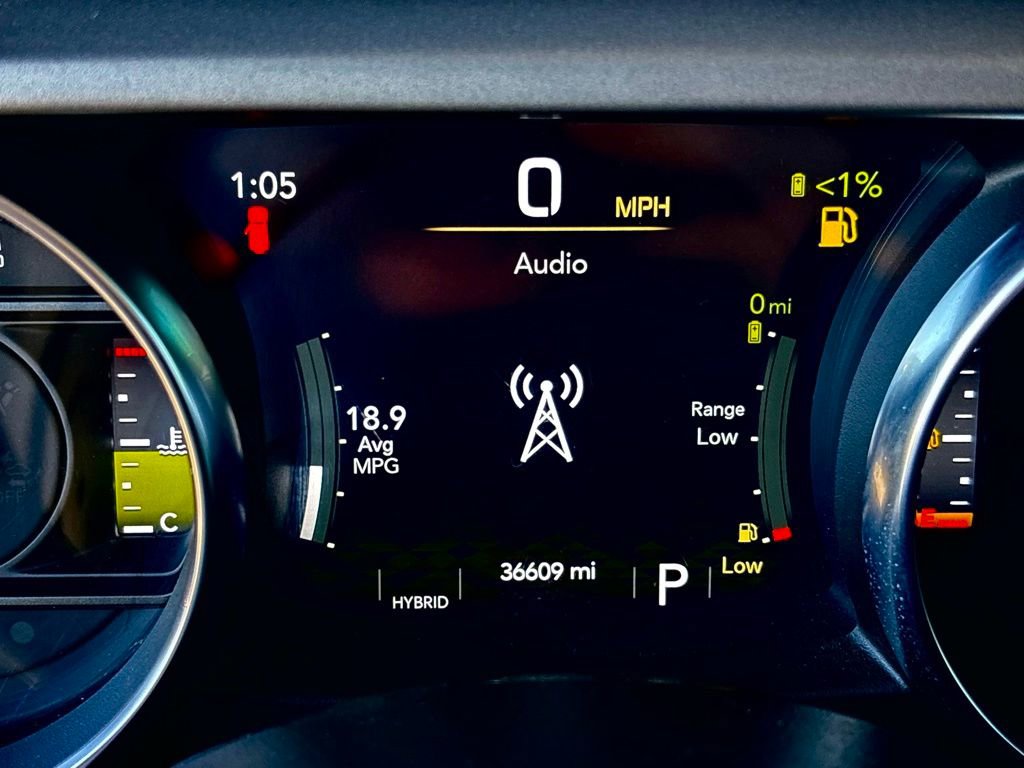 Used 2021 Jeep Wrangler Unlimited Rubicon 4xe image 26