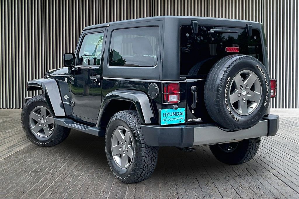 Used 2015 Jeep Wrangler Sport AWD/4WD image 3