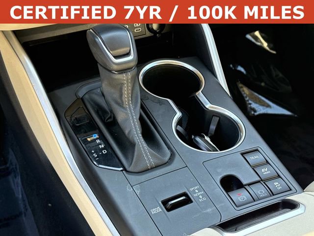 Used 2024 Toyota Highlander XLE AWD/4WD image 23
