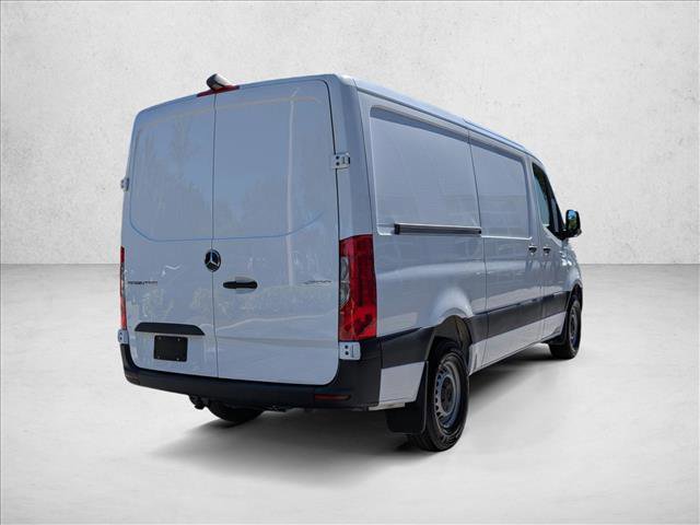 Used 2025 Mercedes-Benz Sprinter 2500 image 5