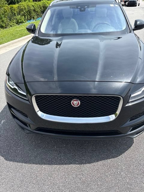 Used 2018 Jaguar F-PACE Prestige AWD/4WD image 11