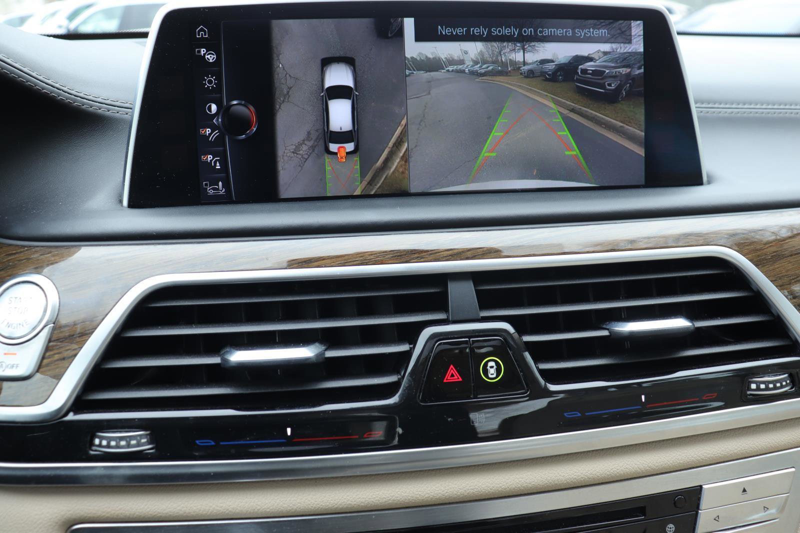 Used 2016 BMW 750i image 32