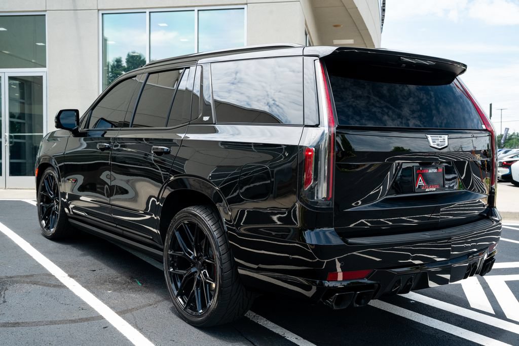 Used 2023 Cadillac Escalade V AWD/4WD image 17