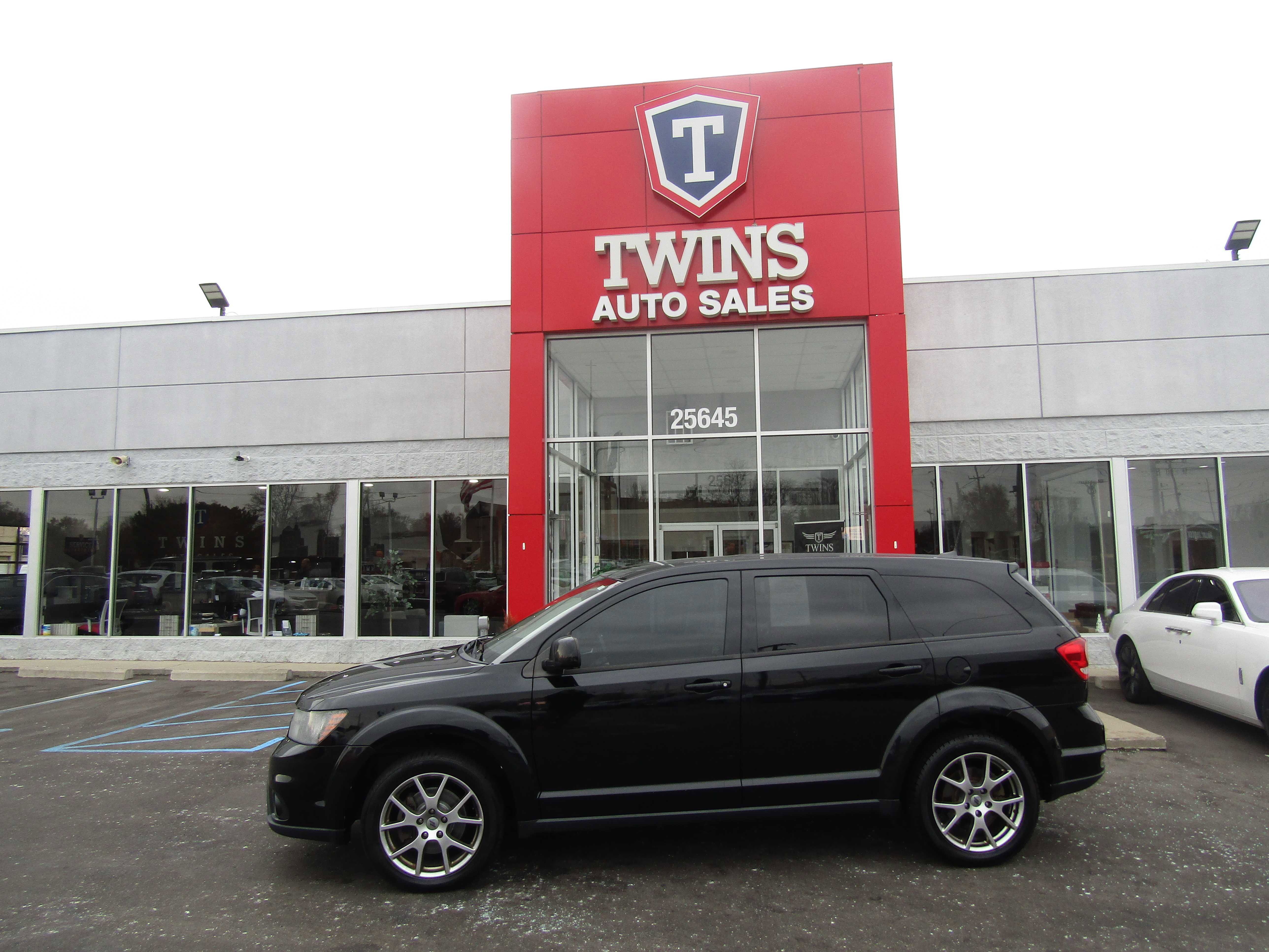 Used 2019 Dodge Journey GT image 1