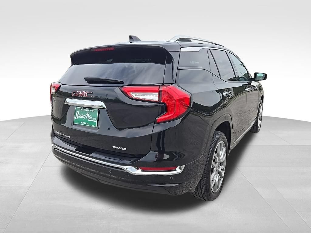 Used 2024 GMC Terrain Denali AWD/4WD image 12