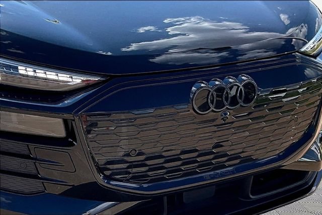 Used 2025 Audi Q6 e-tron Premium Plus AWD/4WD image 30