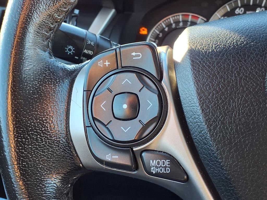 Used 2012 Toyota Camry SE image 29