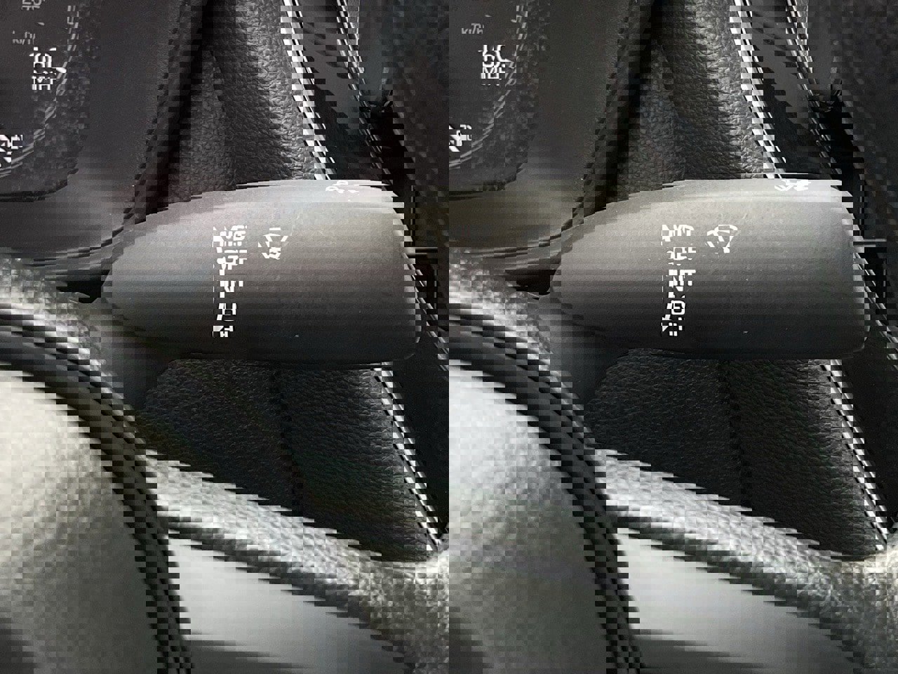 Used 2025 Toyota Corolla LE image 23