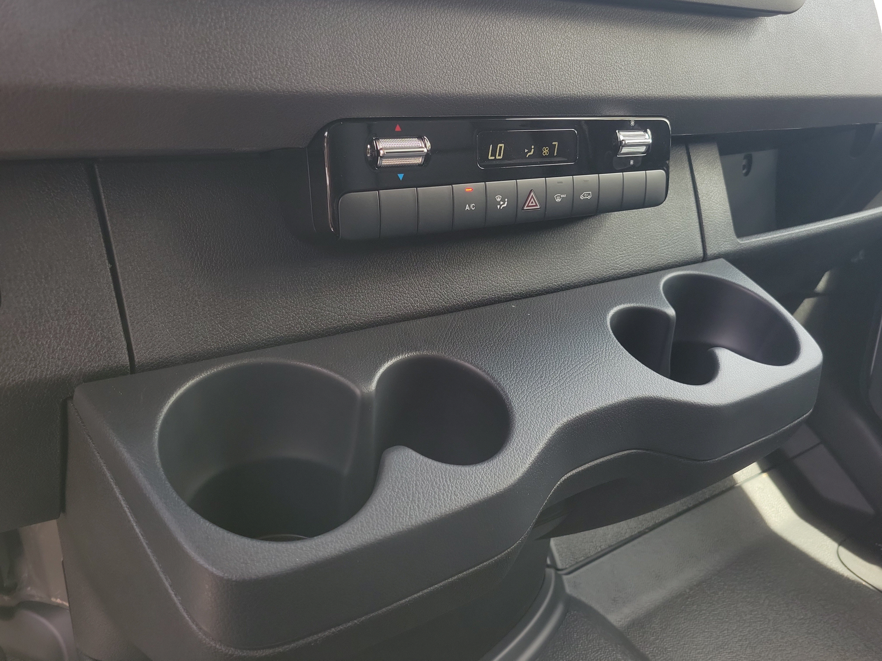 New 2025 Mercedes-Benz Sprinter 2500 image 18