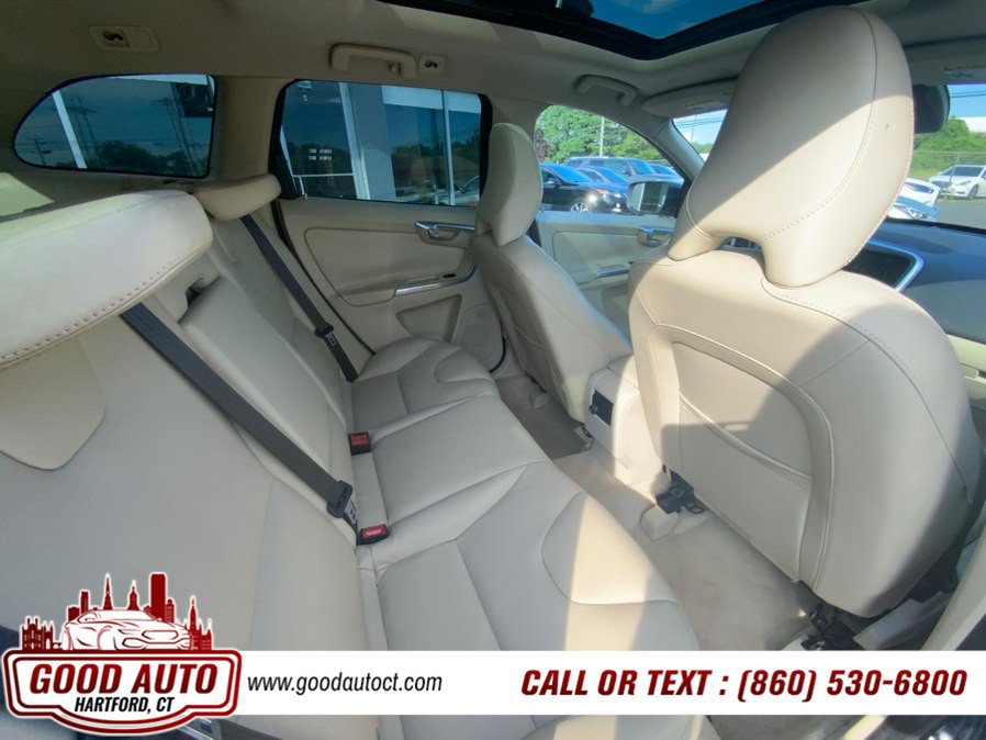 Used 2015 Volvo XC60 T5 Platinum FWD image 11