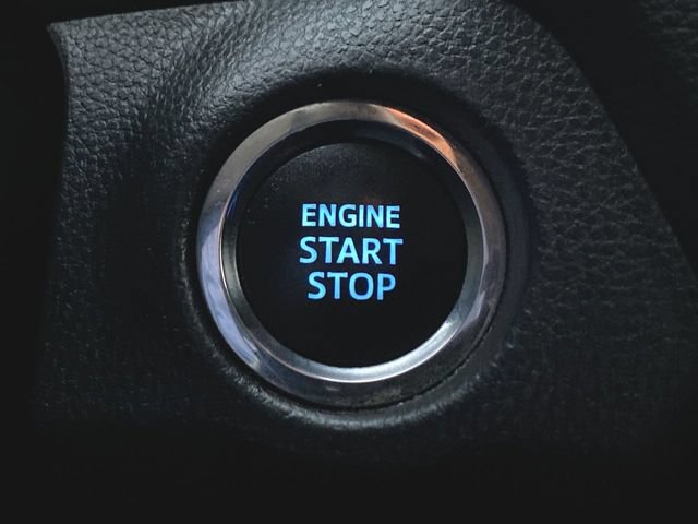Used 2020 Toyota RAV4 XLE Premium AWD/4WD image 16