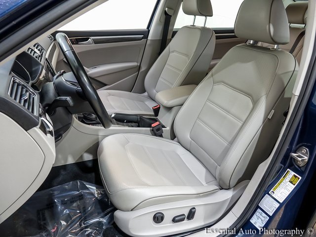 Used 2018 Volkswagen Passat 2.0T SE image 9