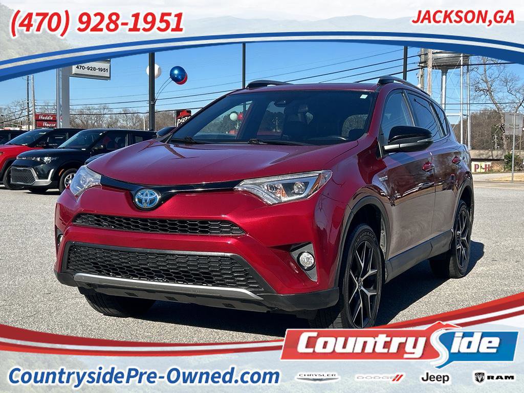 Used 2018 Toyota RAV4 SE image 1