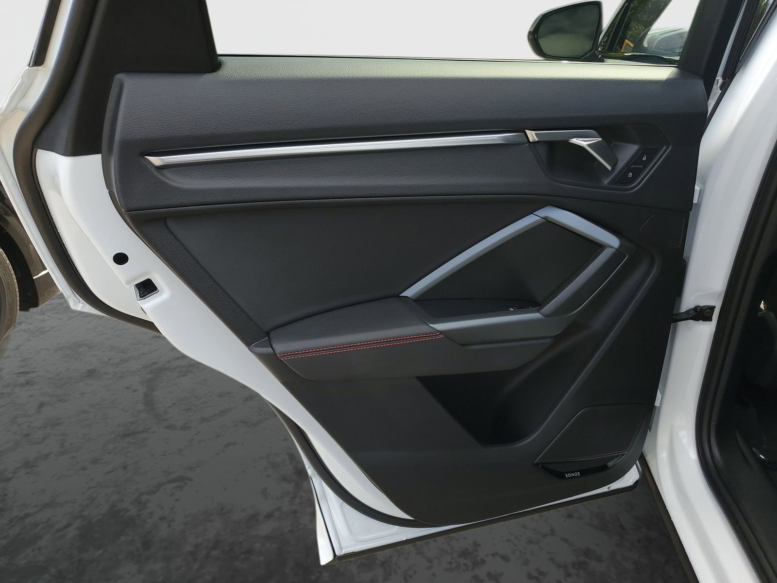 Used 2025 Audi Q3 2.0T Premium Plus w/ Premium Plus Package AWD/4WD image 17