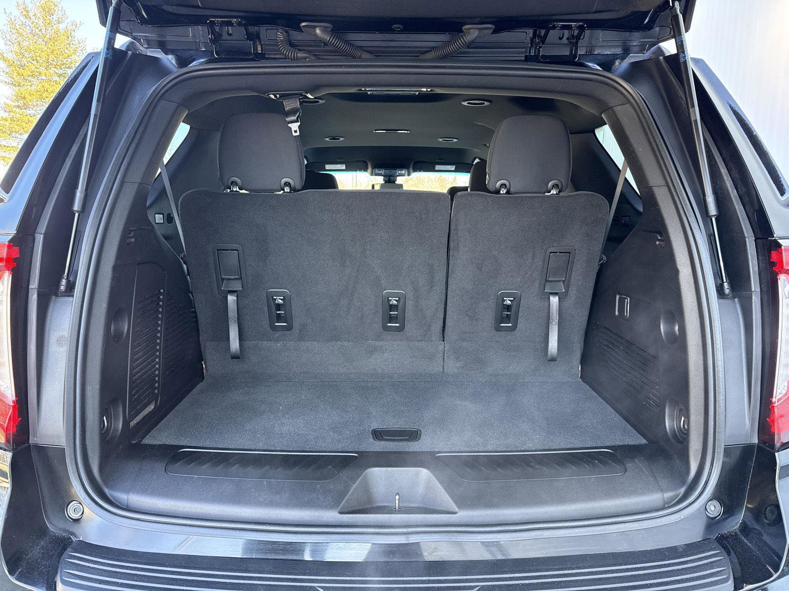 Used 2022 GMC Yukon SLE w/ Max Trailering Package image 16