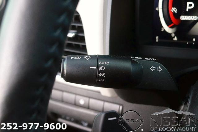 Certified 2024 Nissan Rogue SL FWD image 25